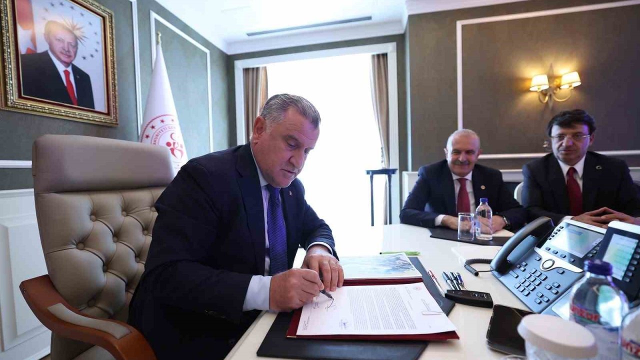 Van Stadyumu ve Yaşam Kompleksi için imzalar atıldı