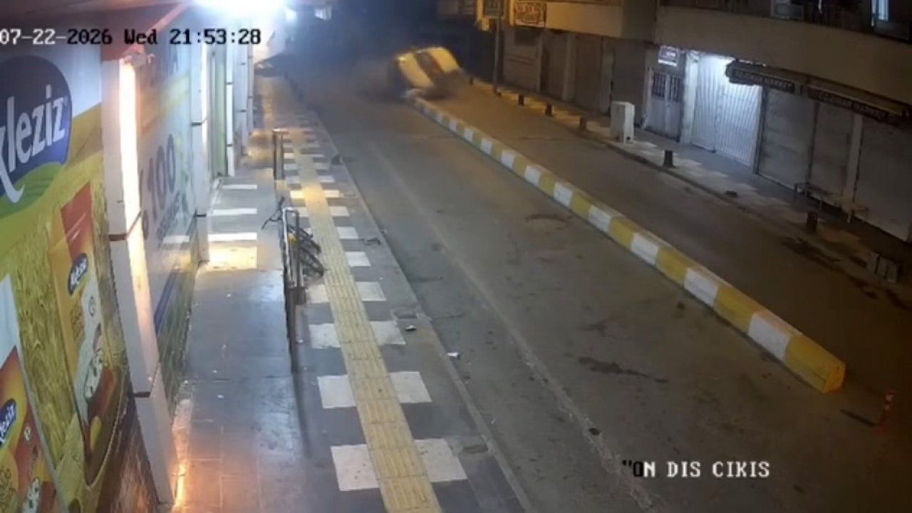 Mardin’de otomobilin takla attığı kaza güvenlik kameralarına yansıdı