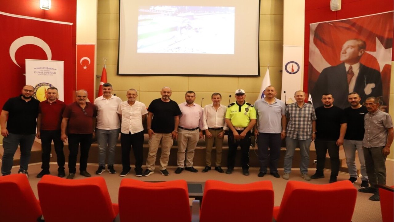 Kütahya’da makam şoförlerine trafik güvenliği eğitimi