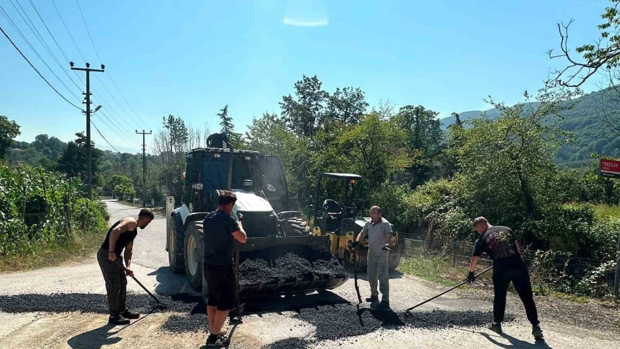 Düzce’de asfalt ve yama çalışmaları sürüyor