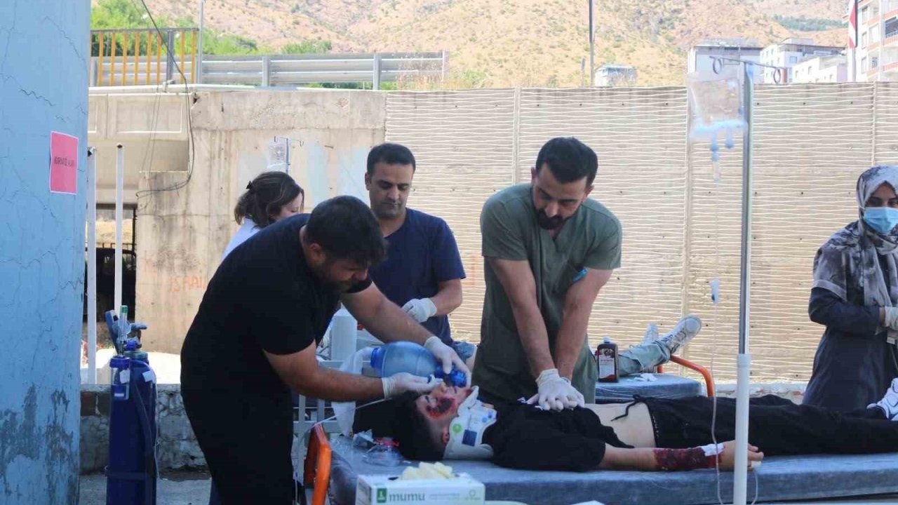 Baykan Devlet Hastanesinde HAP saha tatbikatı gerçekleştirildi