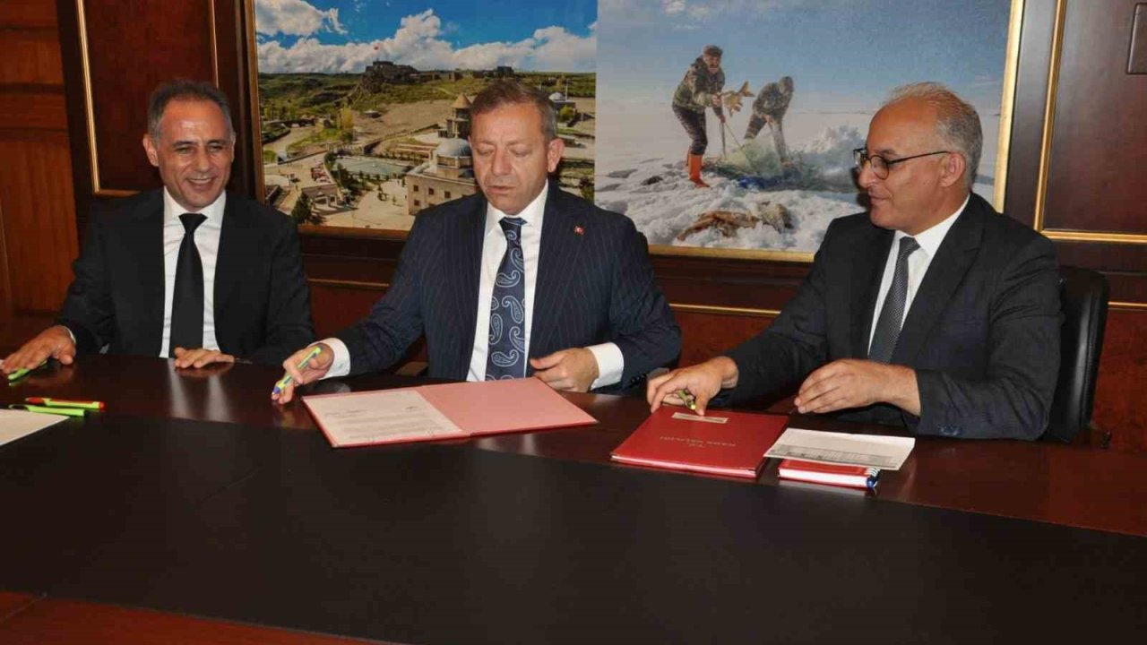 Kars’ta küçükbaş hayvancılığında "Köyümde Yaşamak İçin Bir Sürü Nedenim Var" kredi limiti 2 milyon TL’ye yükseltildi!