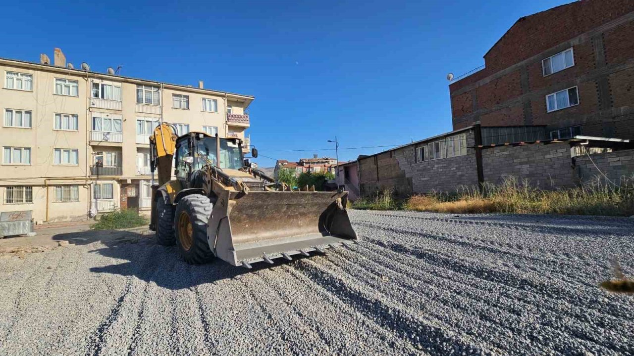 Başkan Taşkın, Hidayet Mahallesi’nde esnaf ve vatandaşlarla buluştu