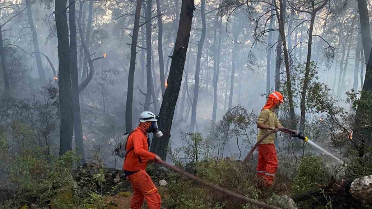 Datça MAG AME ekipleri Göcek’teki orman yangınına destek verdi