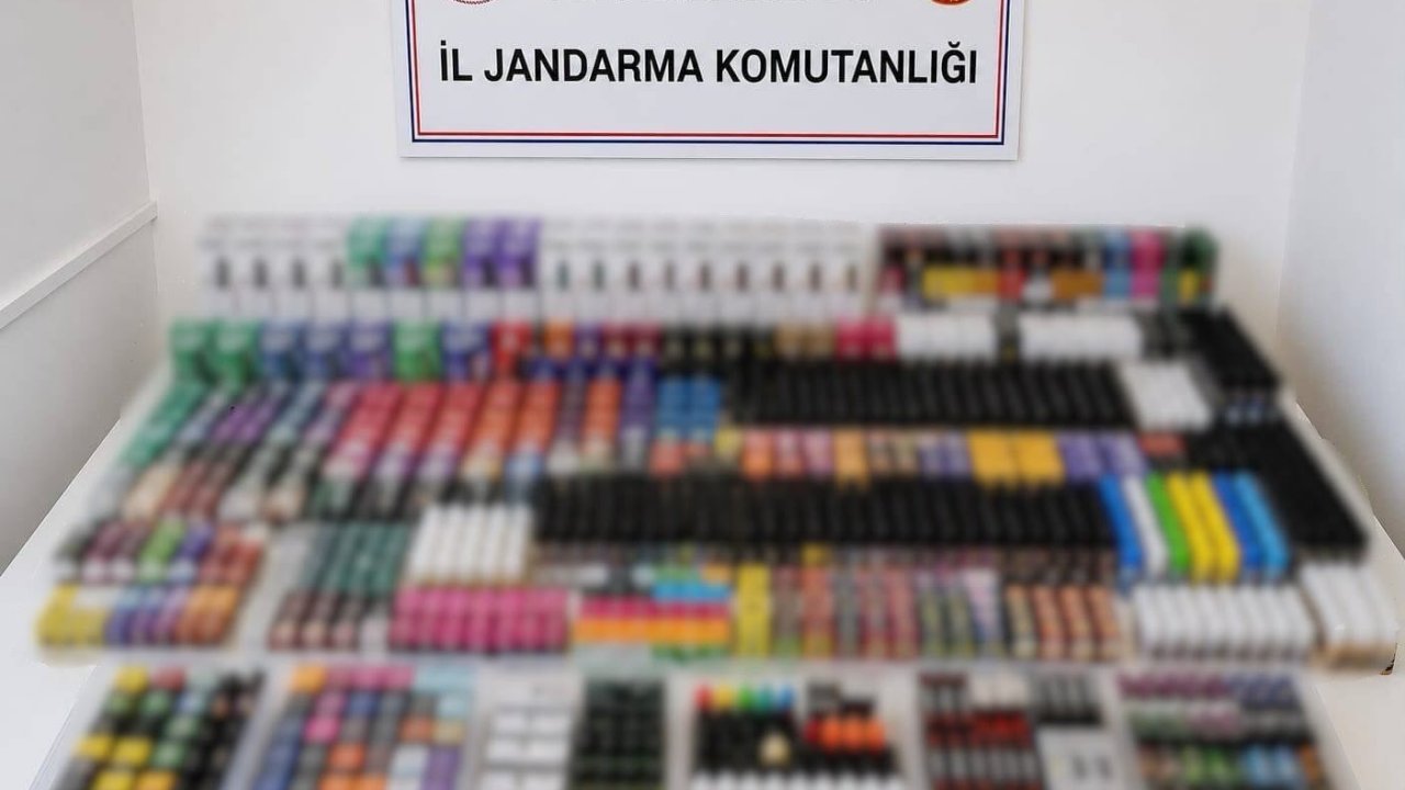 Antalya’da kaçak elektronik sigara operasyonu