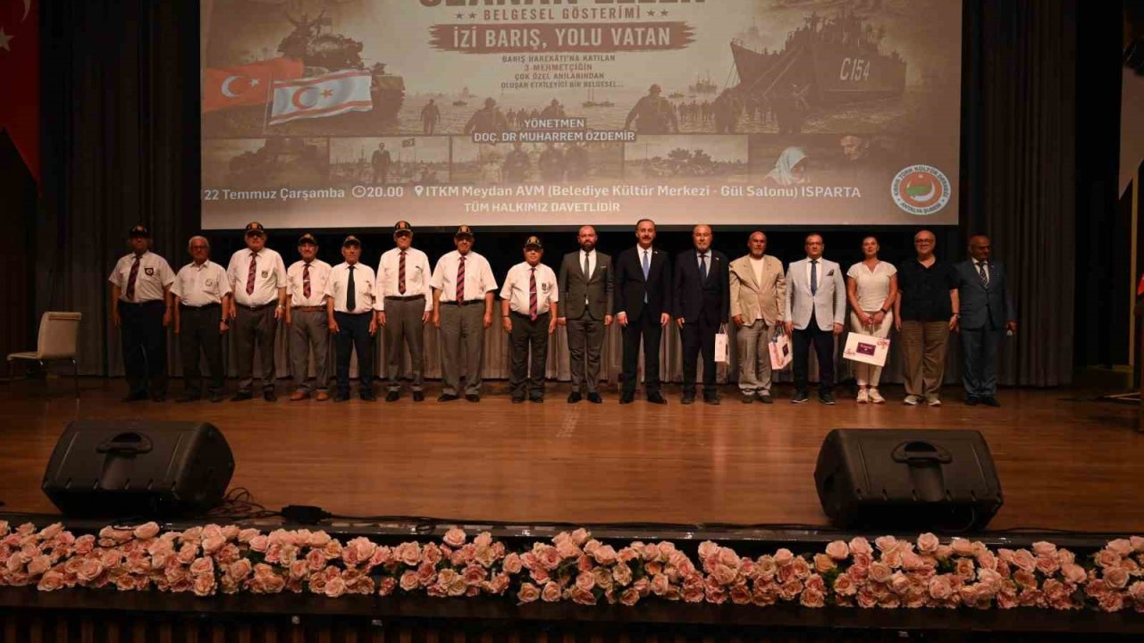 ‘Barışa Uzanan Eller: İzi Barış, Yolu Vatan’ Belgeseli Isparta’da gösterildi