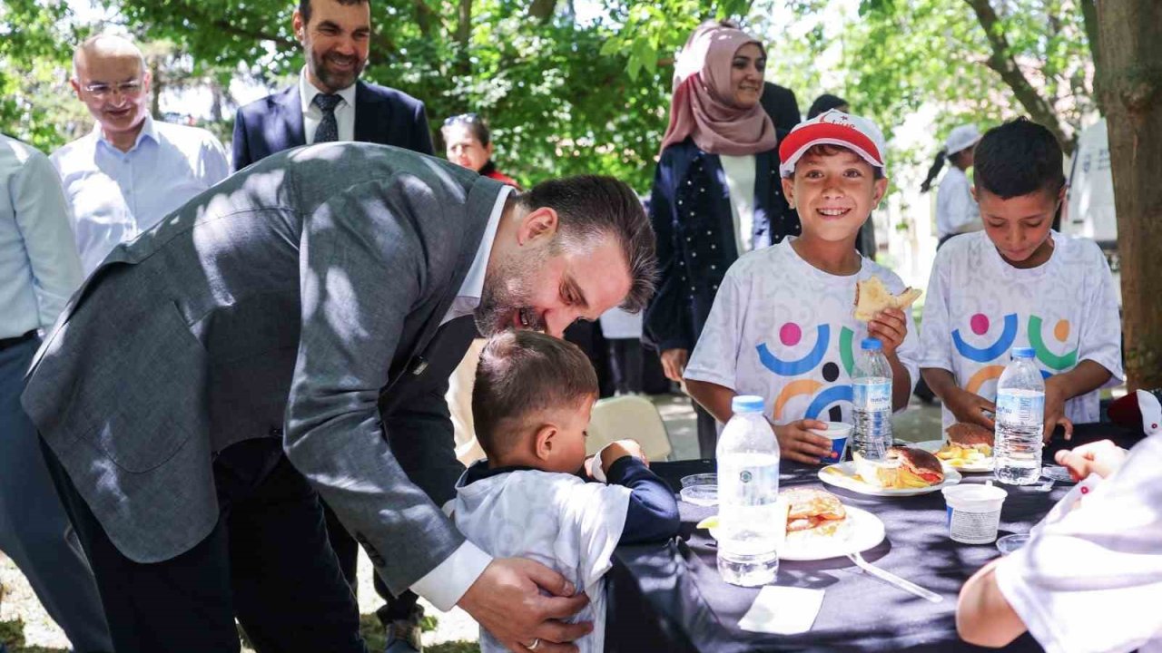 Başkan Vekili Biba’dan hayvanat bahçesi’ne ziyaret