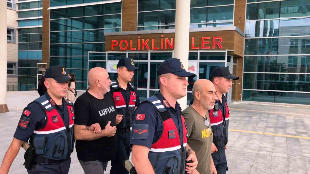 Yönetmen Ezel Akay’a adli kontrol şartı, kardeşi tutuklandı