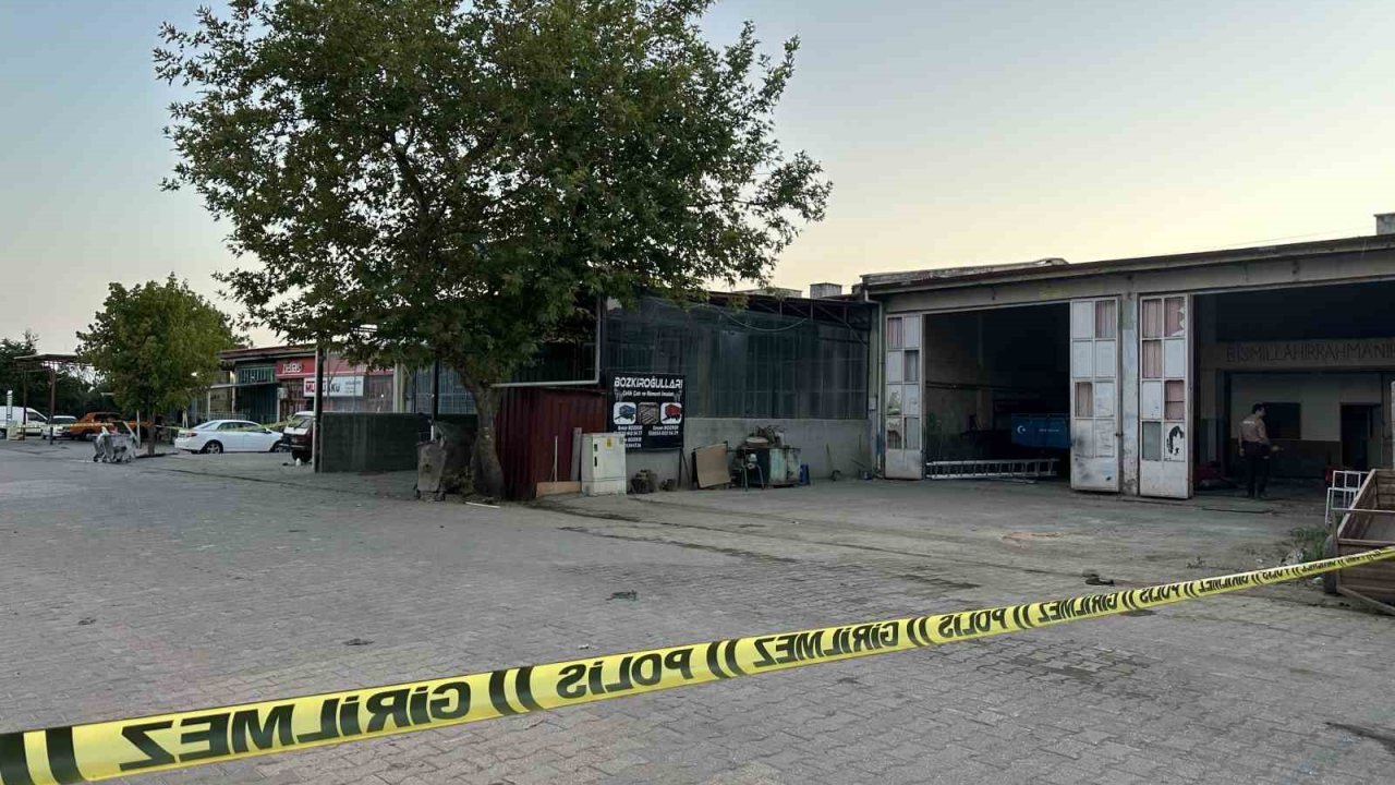 Uşak’ta iki esnaf arasındaki tartışma silahlı kavgaya dönüştü: 13 yaralı