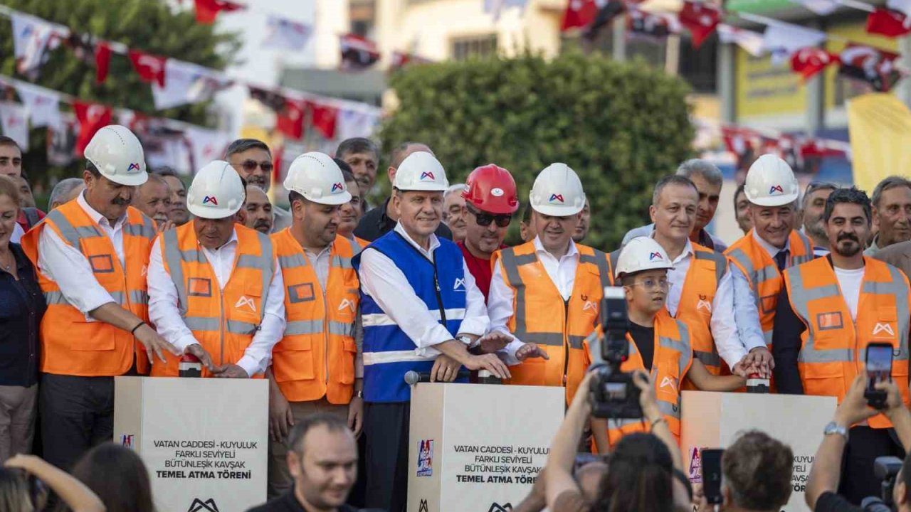 Mersin’de dev kavşak projesinin temeli atıldı