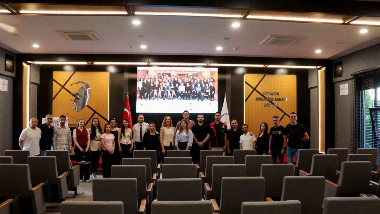 Kütahya OSB Akademi’de "Beden Dili ve Mikro Mimik" eğitimi düzenlendi