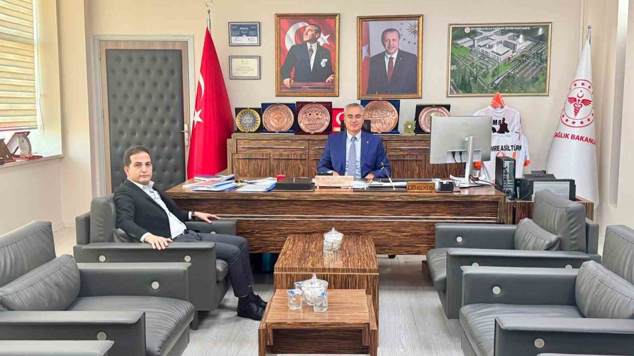 Başkan Aküzüm, sağlık çalışanlarının sorunlarını İl Sağlık Müdürü Asiltürk’e iletti