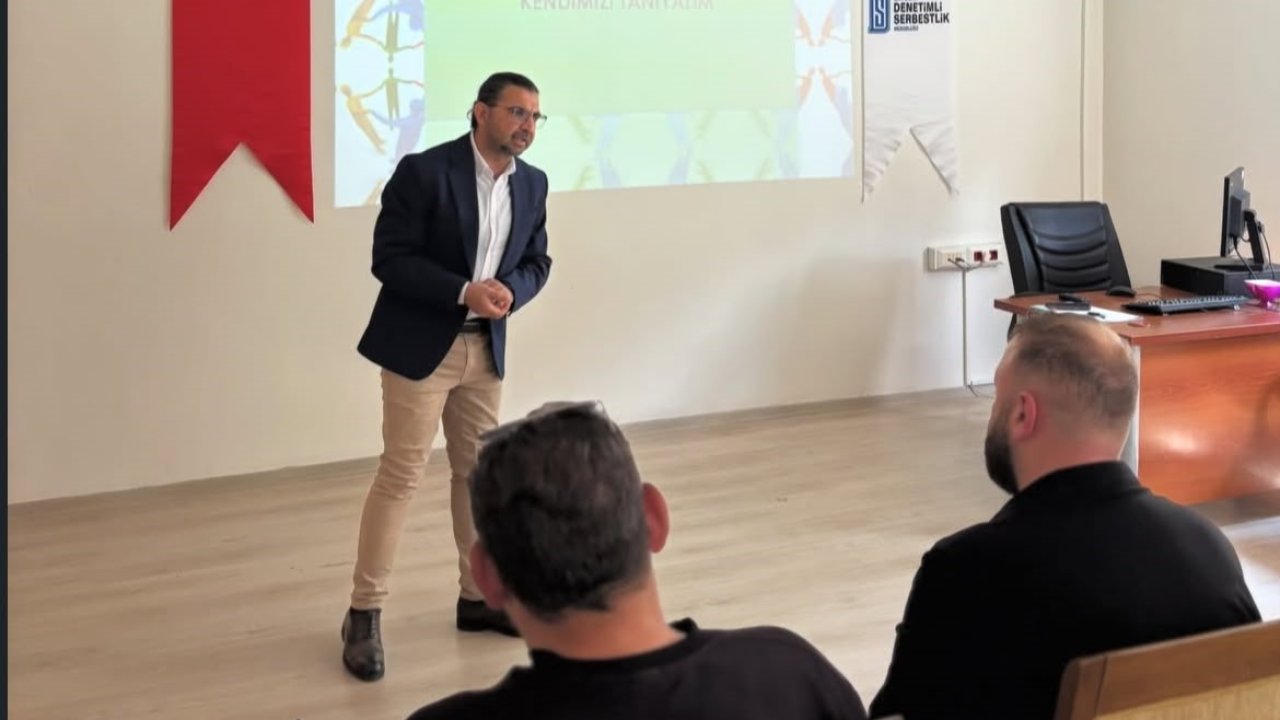 Bayburt DSM’de ‘Kendimizi Tanıyalım’ semineri düzenlendi