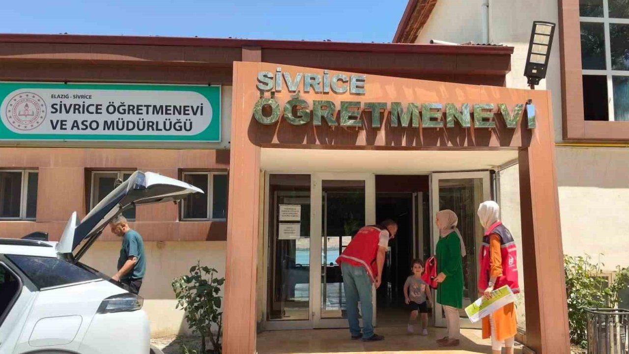Elazığ’da Mobil Sosyal Hizmet Aracı vatandaşlarla buluşmaya devam ediyor