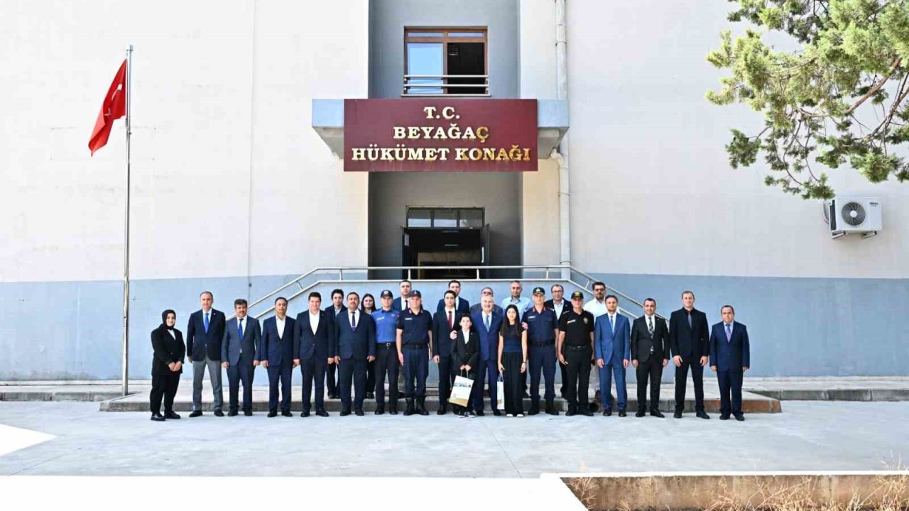 Denizli Valisi Yavuz Selim Köşger Beyağaç’ta temaslarda bulundu