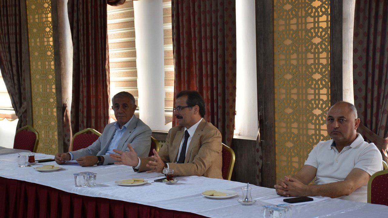 Salihli’de Kültür ve Sanat Vakfı için kritik toplantı