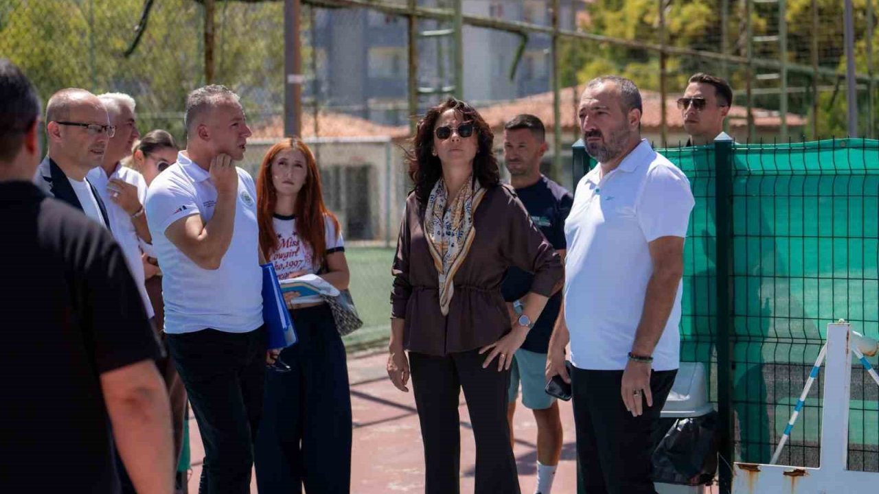 Başkan Köksal Aras, Ali Fuat Özge Spor Tesislerinde incelemelerde bulundu