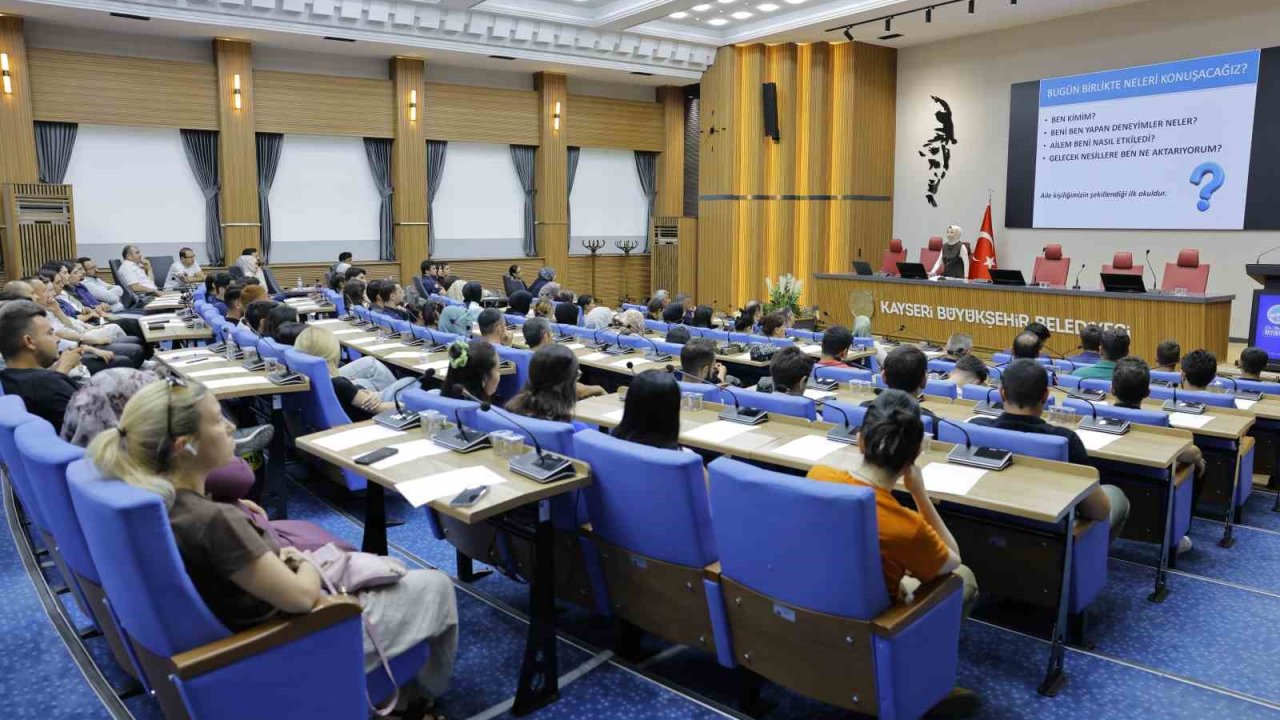 Büyükşehir’den ‘Nesilden Nesil’e Geleceğin İnşası Aile konulu kurum içi eğitim