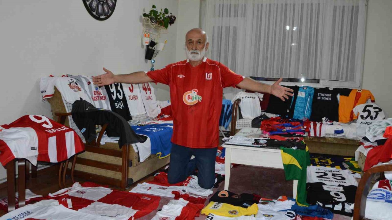 Balıkesir’de 300 formalık koleksiyon