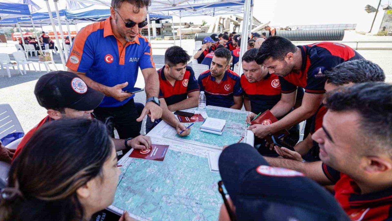 İtfaiyede afet seferberliği: 110 personel özel eğitime alındı