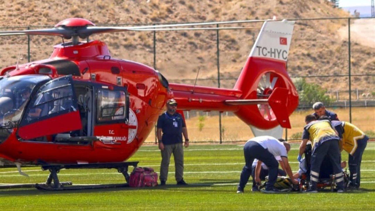 Malatya’da kalp krizi geçiren hasta hava ambulansıyla hastaneye sevk edildi