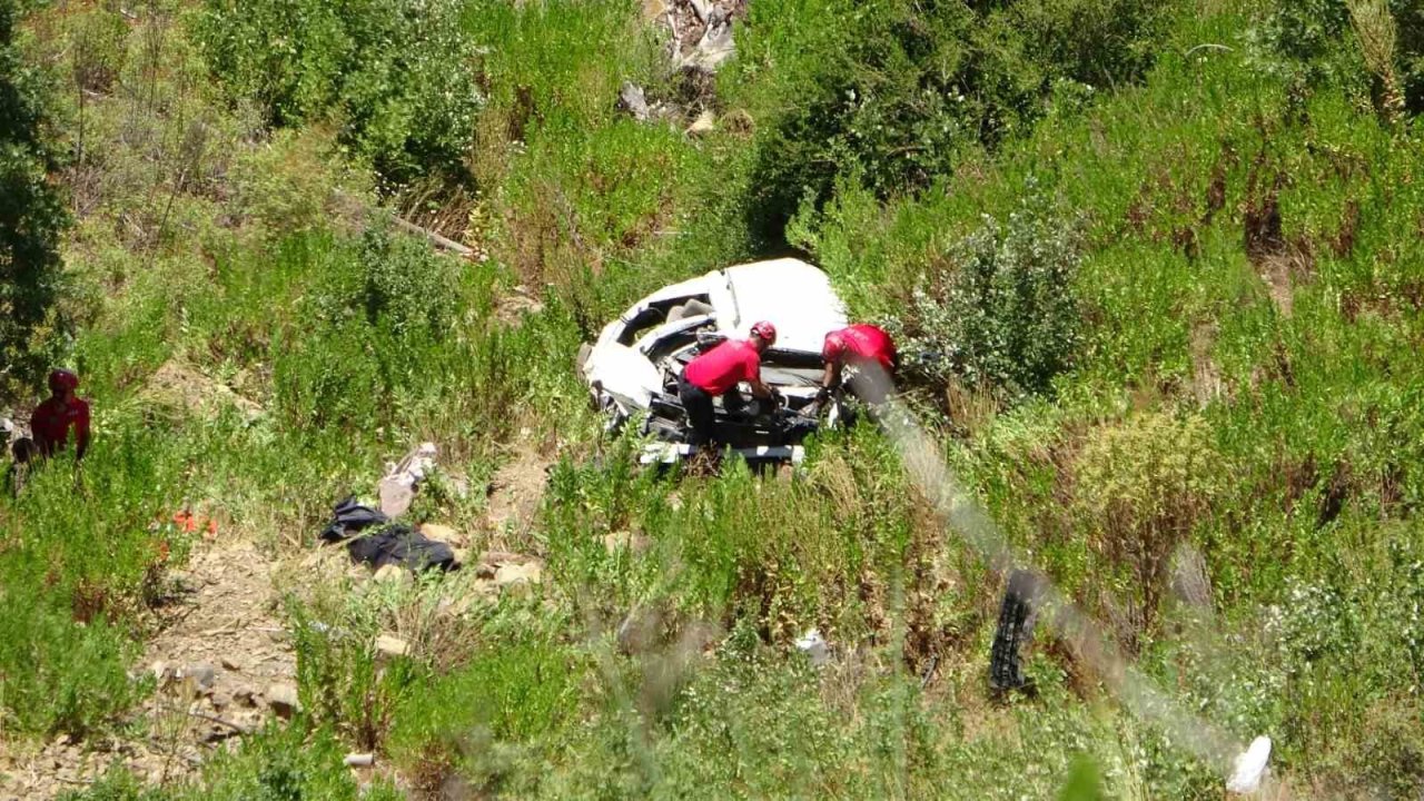 Antalya’daki feci kazada hayatını kaybeden 5 kişinin kimlikleri belli oldu
