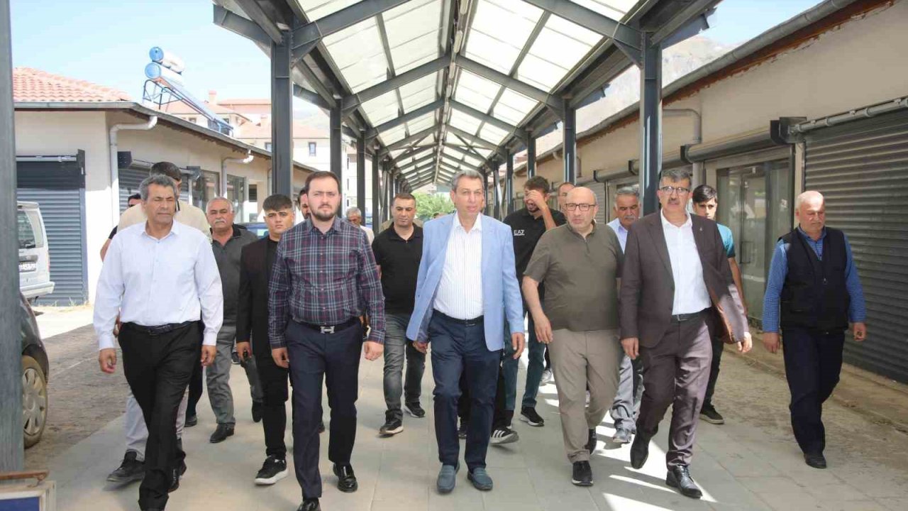 Elazığ’da AK kadro, saha çalışmalarını sürdürüyor