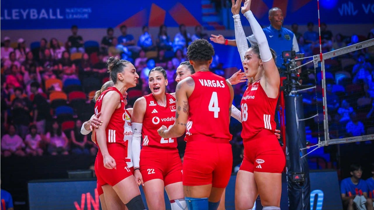 A Milli Kadın Voleybol Takımı, Milletler Ligi’nde şampiyon oldu