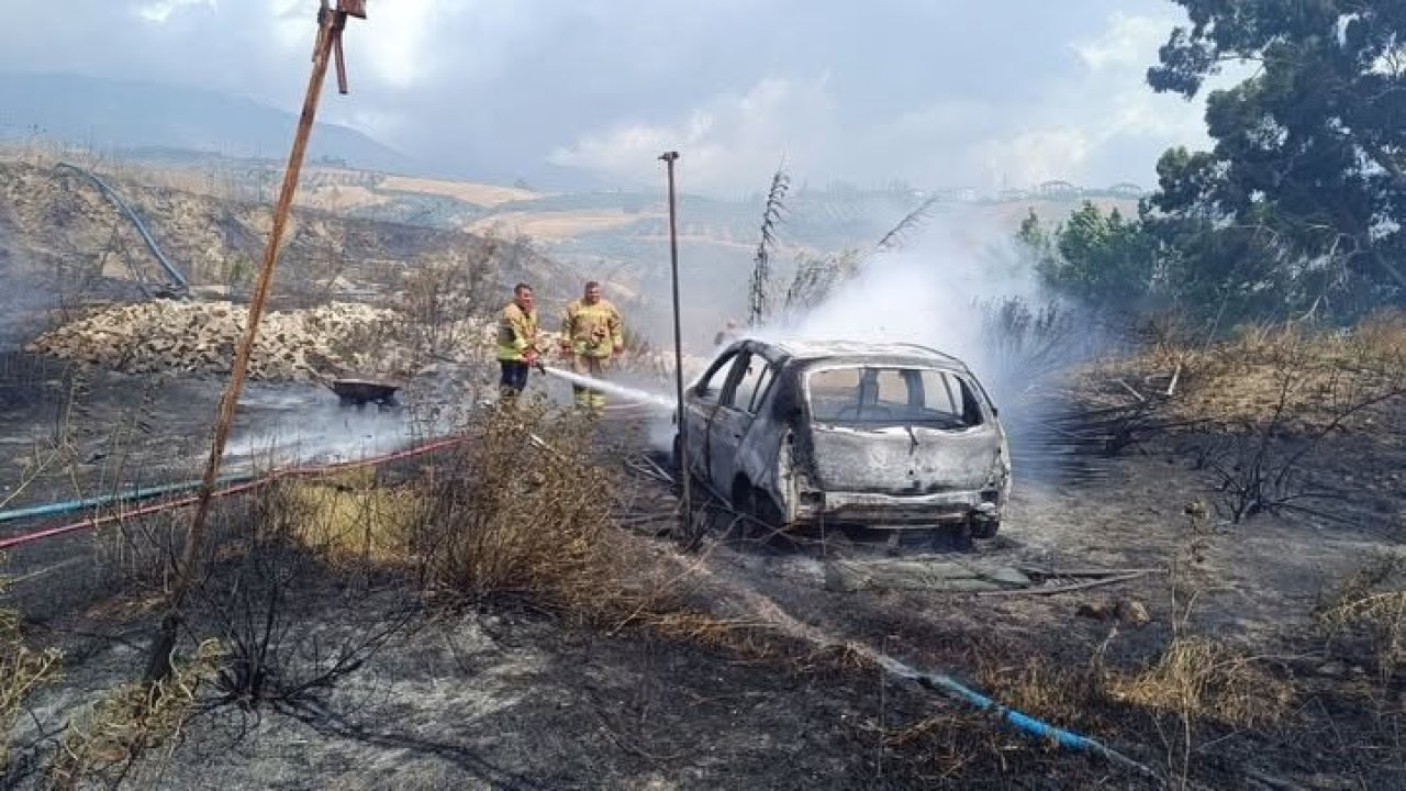 Bahçede başlayan yangında otomobil ve sera kullanılmaz hale geldi