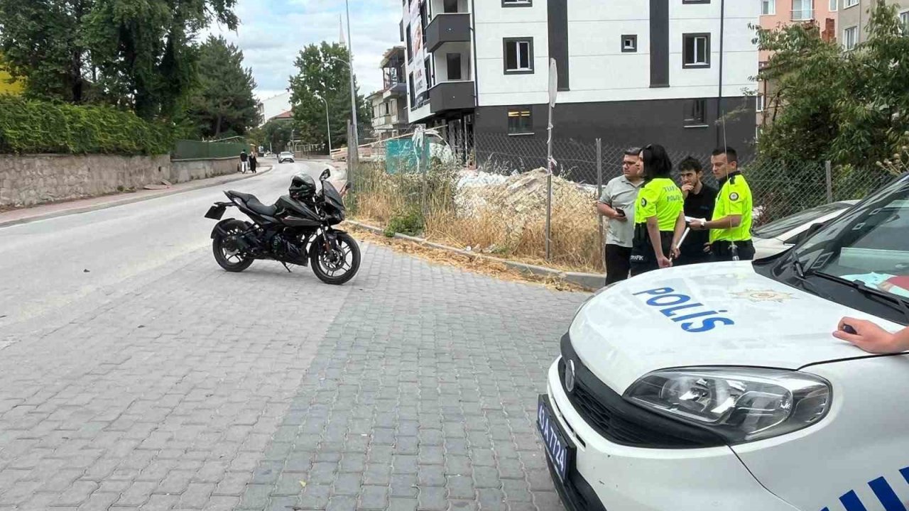 Tavşanlı’da otomobil ile motosiklet çarpıştı: 1 yaralı