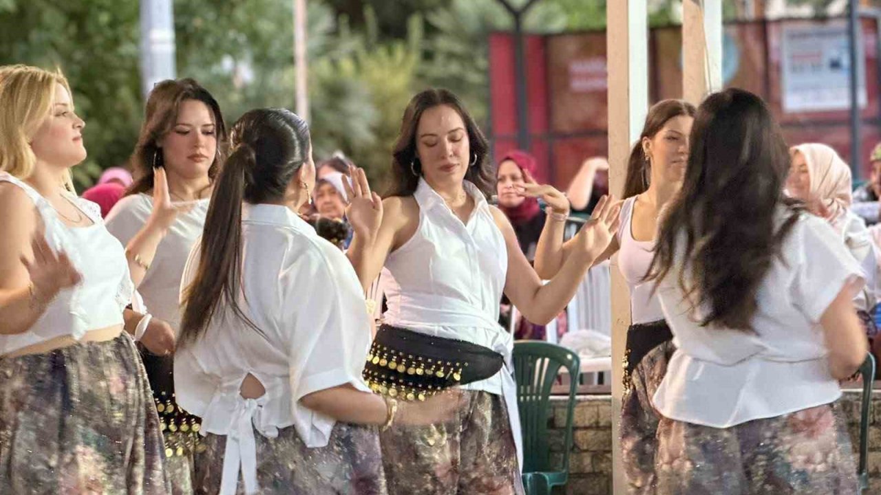 Karayenice’de şalvarlar giyildi, meydan şenlendi
