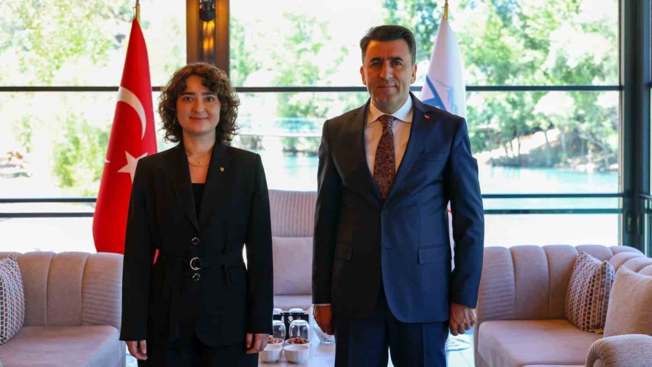 Tunceli’nin ilk kadın Vali Yardımcısı Dilara Şenoğlu göreve başladı