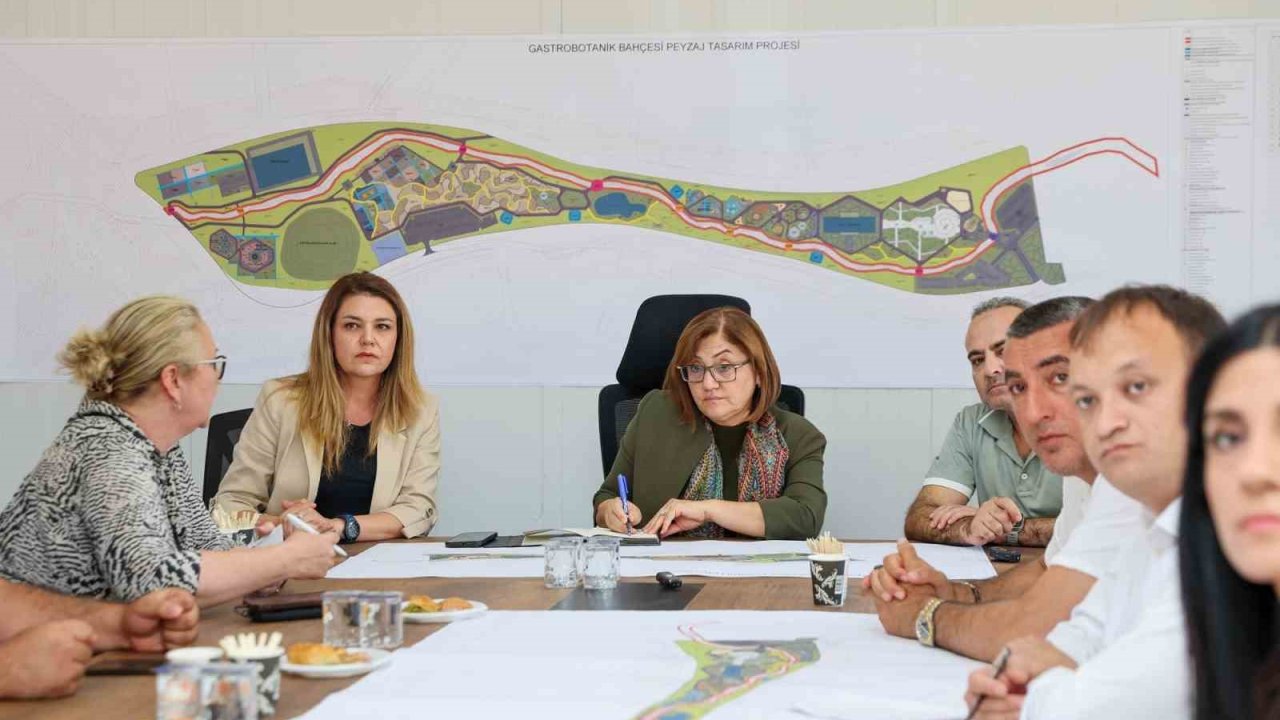 Şahin, Türkiye’de ilk olacak Gastrobotanik Parkı’nda incelemelerde bulundu