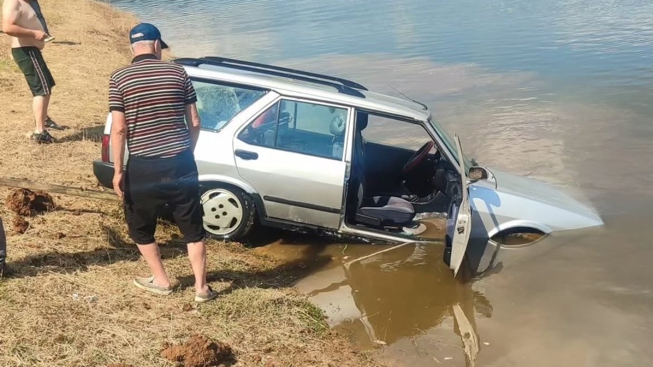 Baraja uçan otomobili 5 metre derinliğe dalıp çıkardı