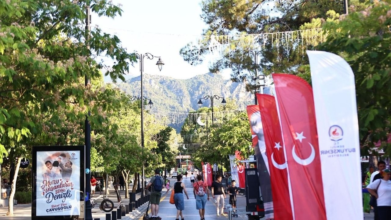 Denizlilerden bulvardaki etkinliklere yoğun ilgi
