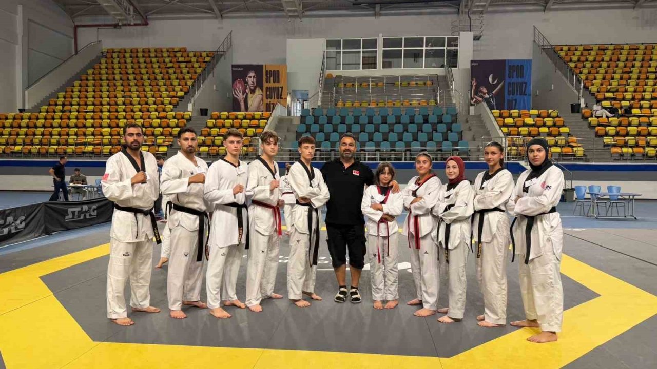 TaeKwonDo terfi sınavında YayTanSay’dan 10 sporcu başarılı oldu