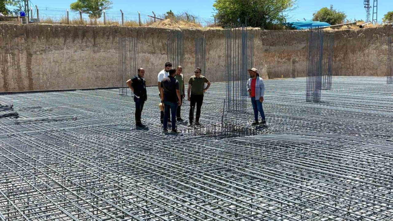 Başkan Ulutaş, Akçadağ’daki kamu yatırımlarını yerinde inceledi