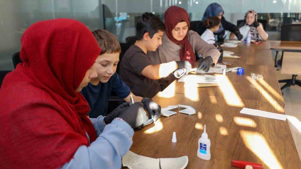 Çocuklar ve aileleri Japon sanatıyla tanıştı