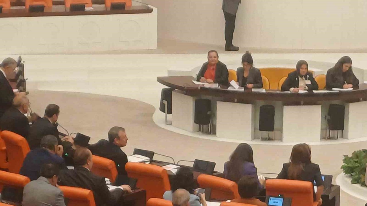 TBMM’de oturma düzeni değişti