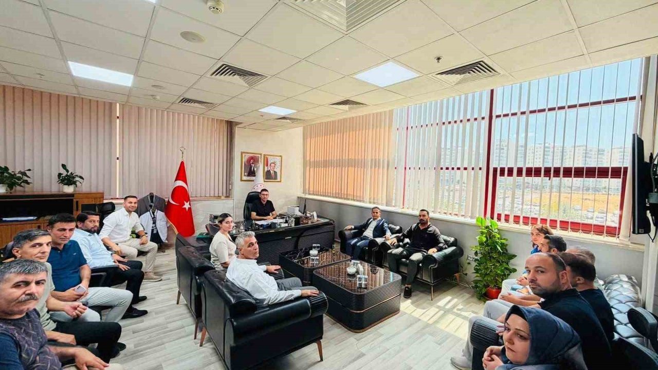 Hak-İş İl Başkanı Aküzüm, Başhekim Avınca ile görüştü
