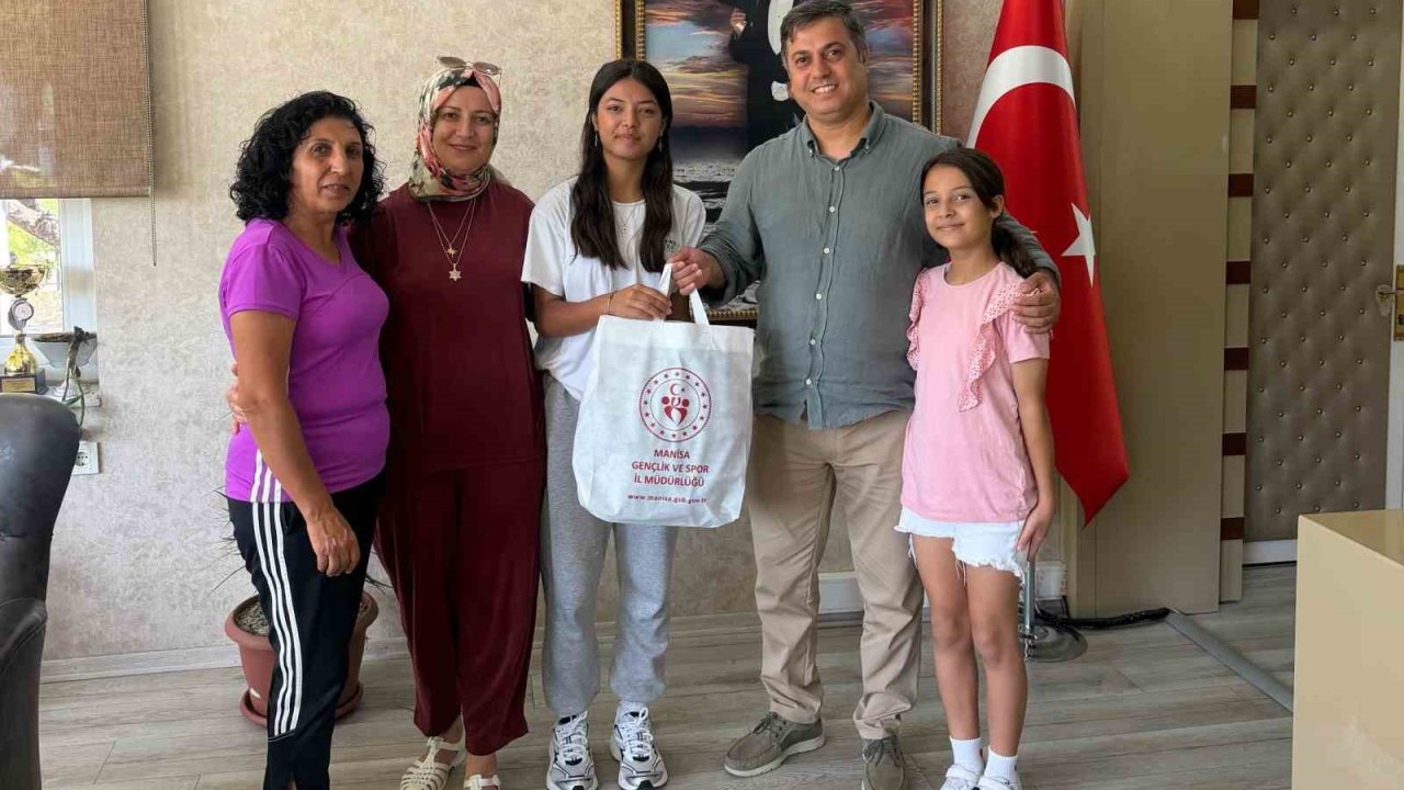 Manisalı Belinay’dan 9 madalyalık sezon