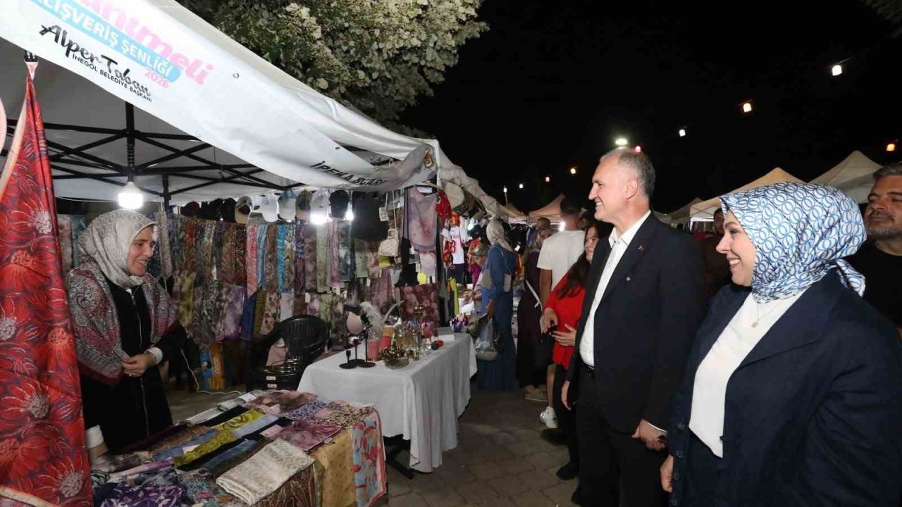 Hanımeli alışveriş şenliği tüm coşkusuyla devam ediyor