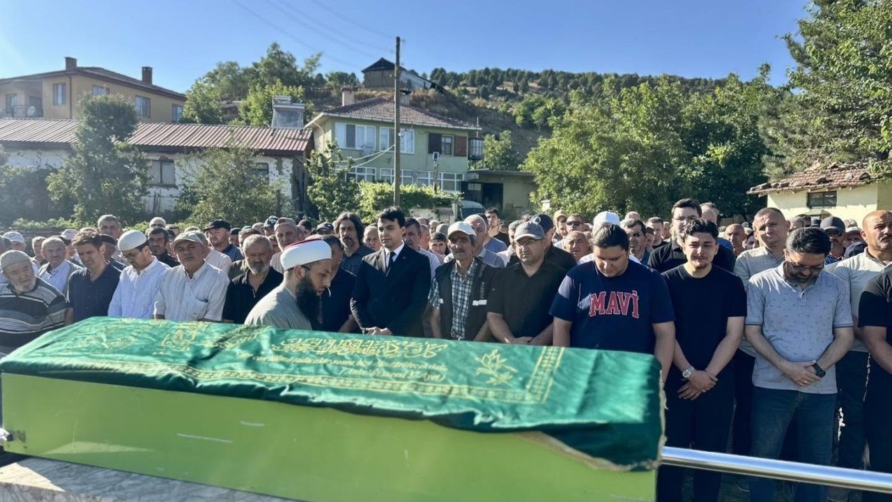 Kıbrıs gazisi Ertuğrul Pehlivan son yolculuğuna uğurlandı