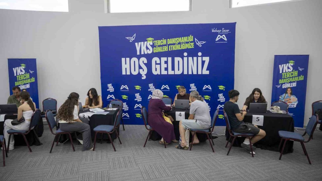 Mersin Büyükşehir Belediyesinden üniversite adaylarına ücretsiz tercih danışmanlığı