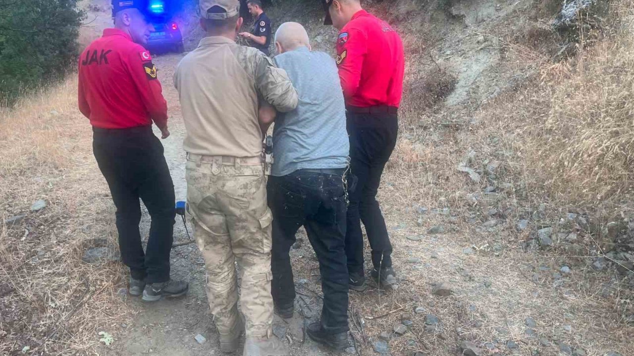 Kaybolan Alzheimer hastası yaşlı adam sağ olarak bulundu