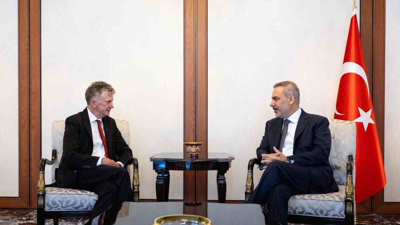 Bakan Fidan, Birleşik Krallık Ulusal Güvenlik Danışmanı Powell’ı kabul etti