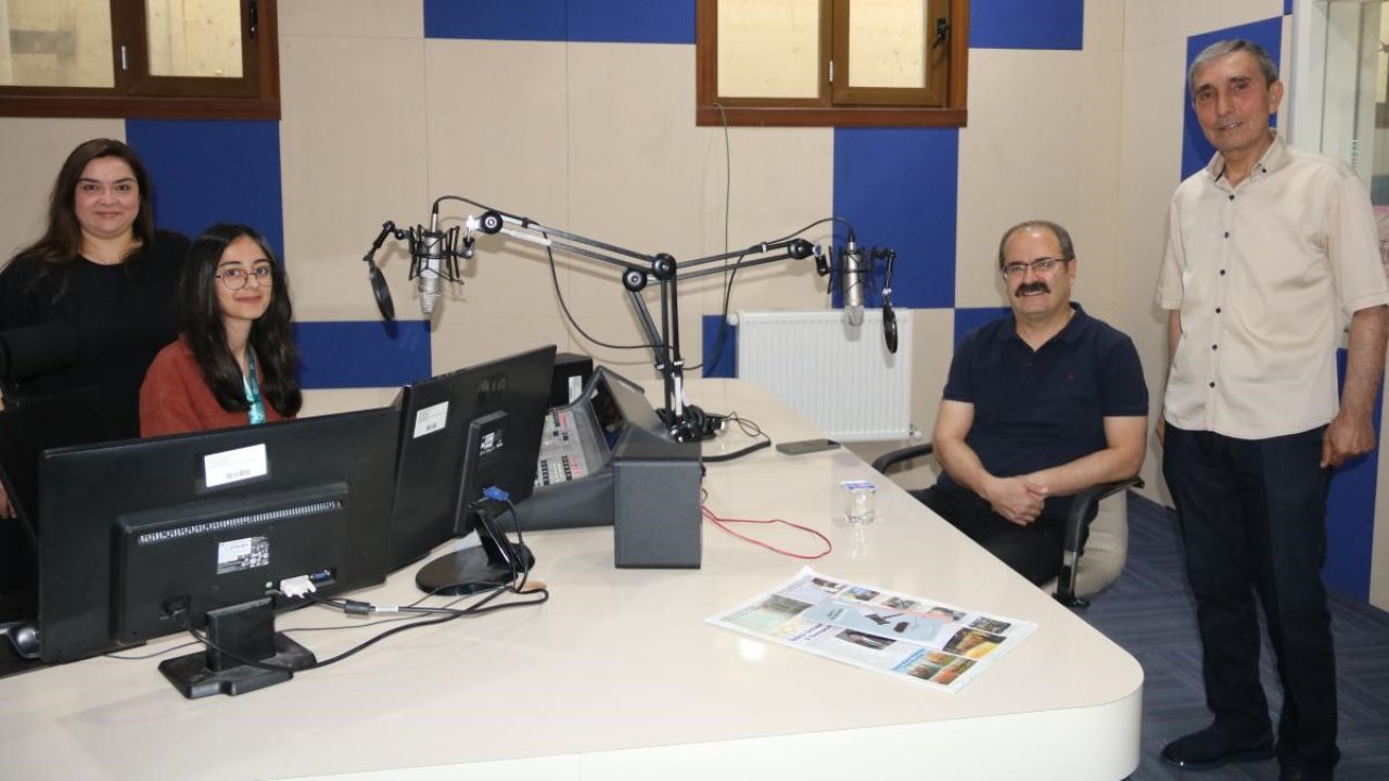 Radyo Kampüs’te tercih dönemi için akademik birimlerin tanıtımı yapıldı