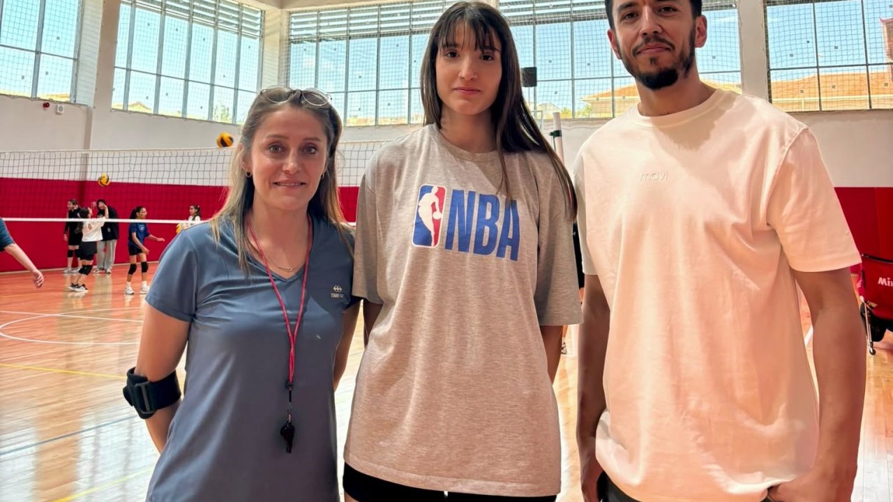 Niğdeli sporcu Belinay Akkuş Beşiktaş’a transfer oldu