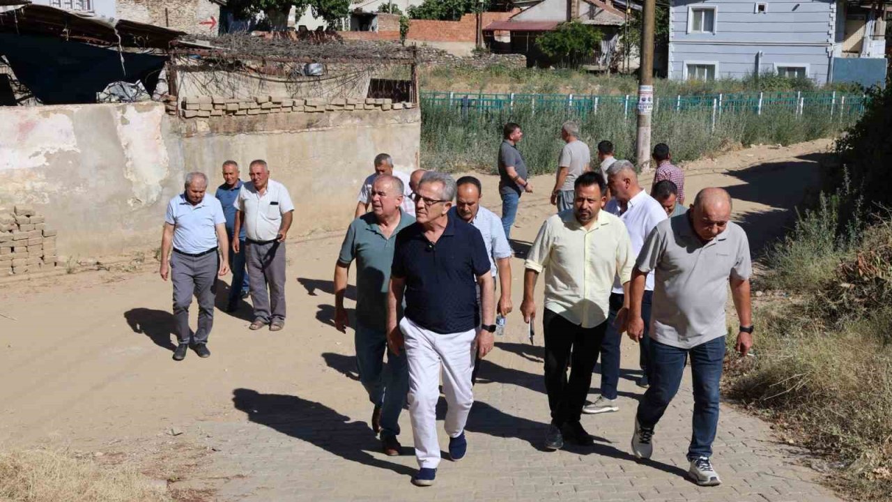 Başkan Tetik, Arslanlı ve Sailer’de vatandaşları dinledi