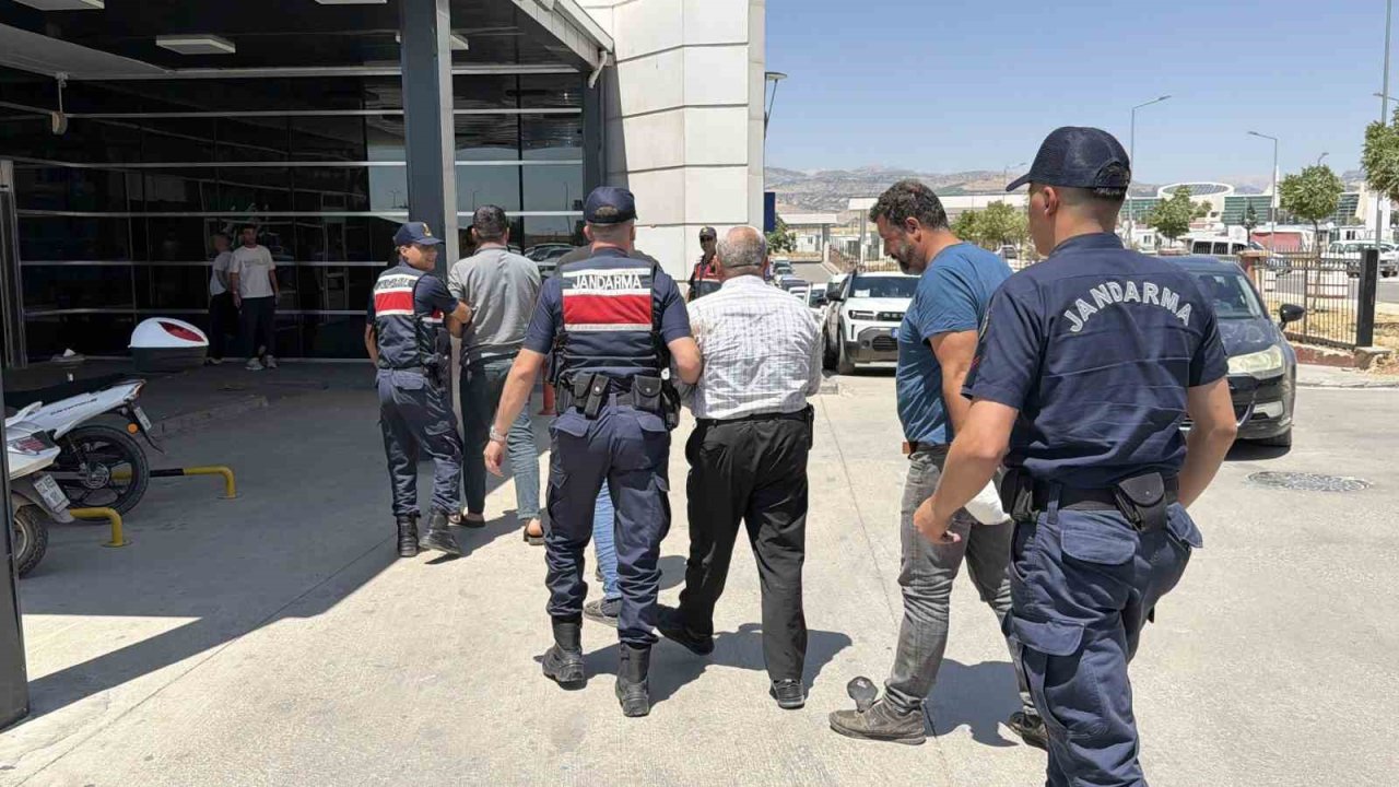 7 Kişinin yaralandığı kavgada 6 kişi gözaltına alındı
